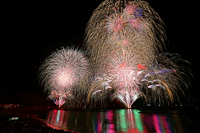 竹野浜 花火の写真